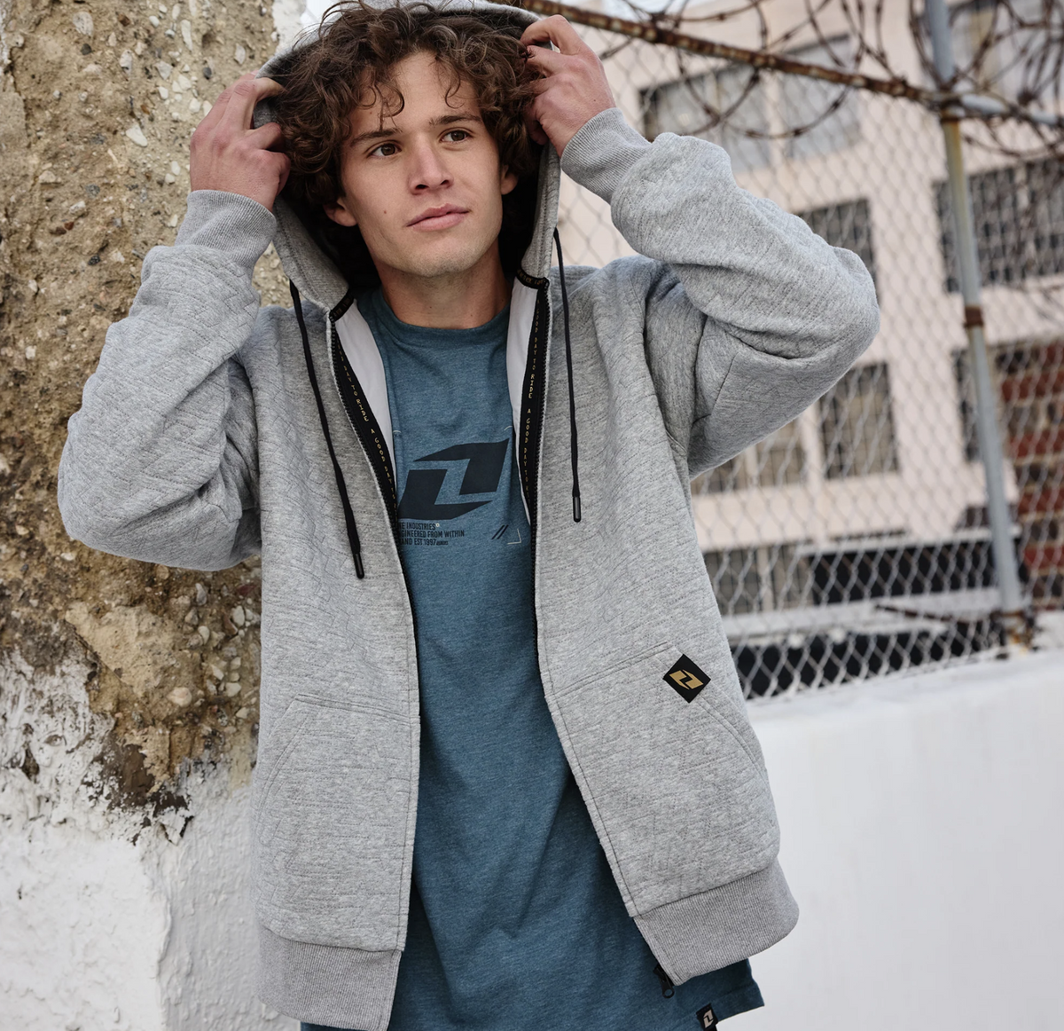 Poleron One Industries Repeat Hoodie Gris