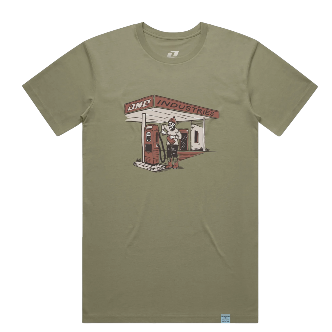 Polera One Industries Station Olive Lifestyle