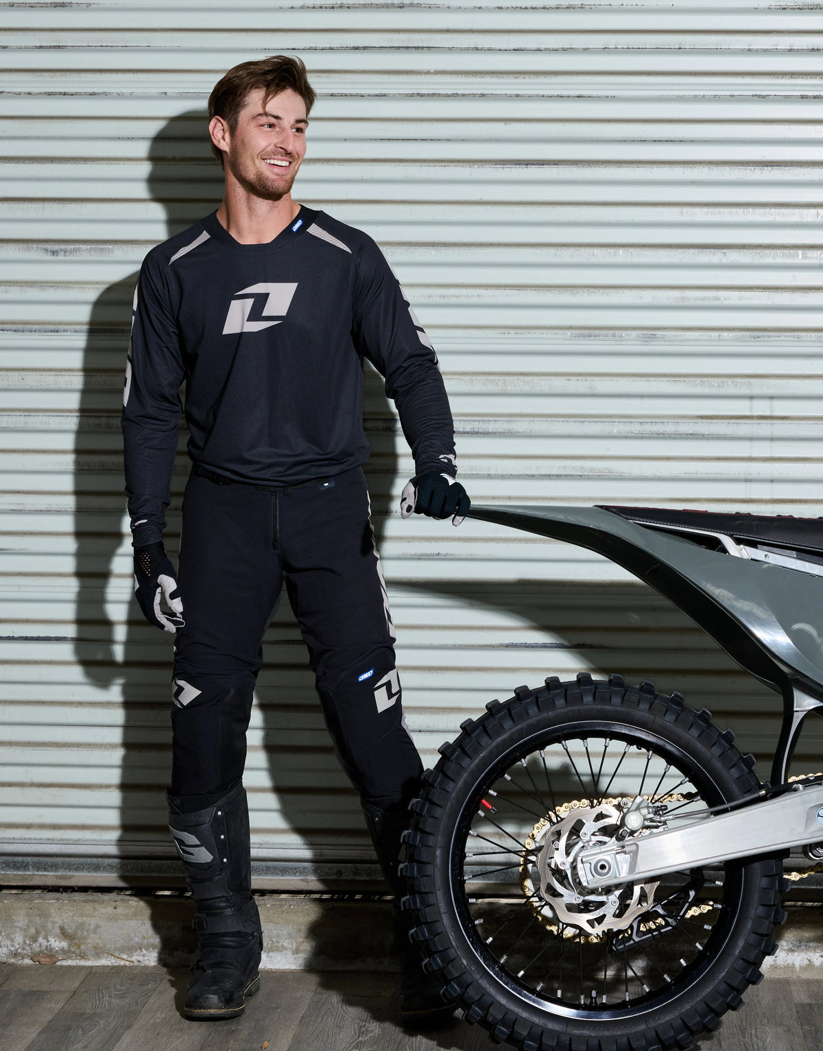 Traje Polera Pantalon Moto One Industries X297 Black Smoke