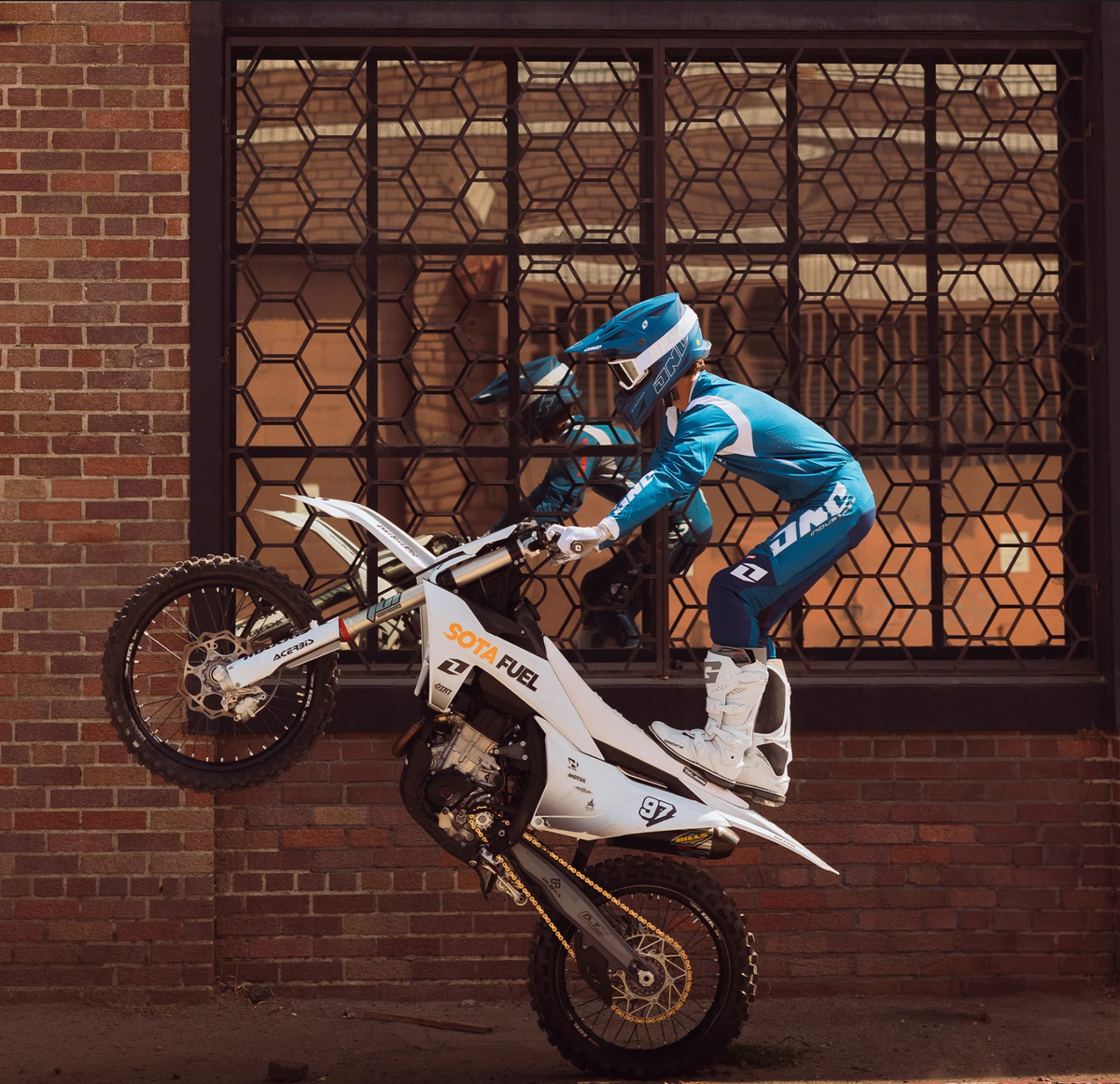 Casco One Industries X297 Mips Horizon Motocross Enduro