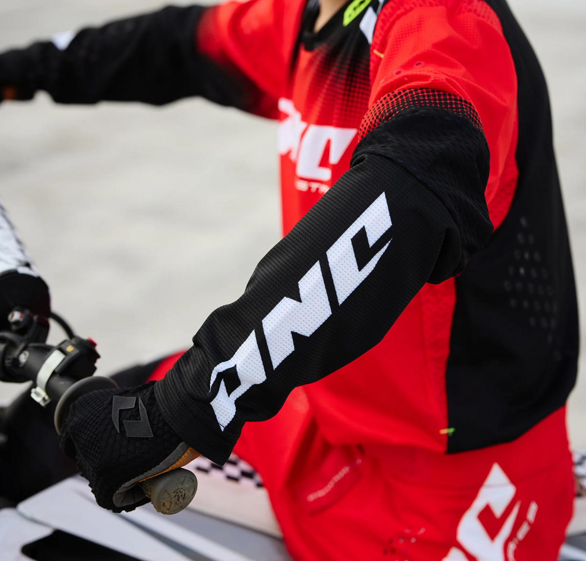 Traje Moto Niño One Industries X197 Scorch Red Motocross Enduro