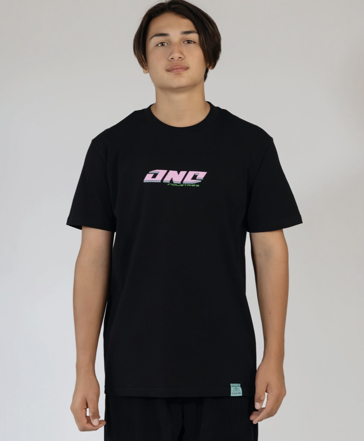 Polera One Industries Art Park Lifestyle