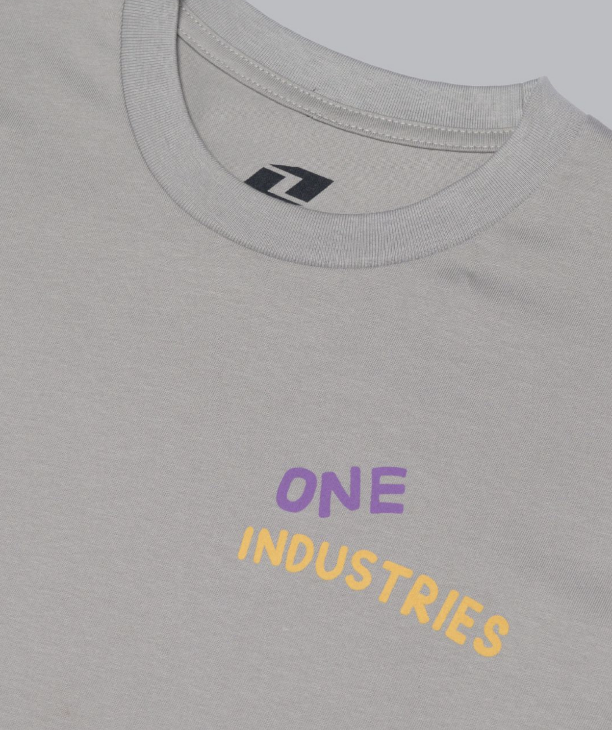 Polera One Industries Uno Slate Lifestyle