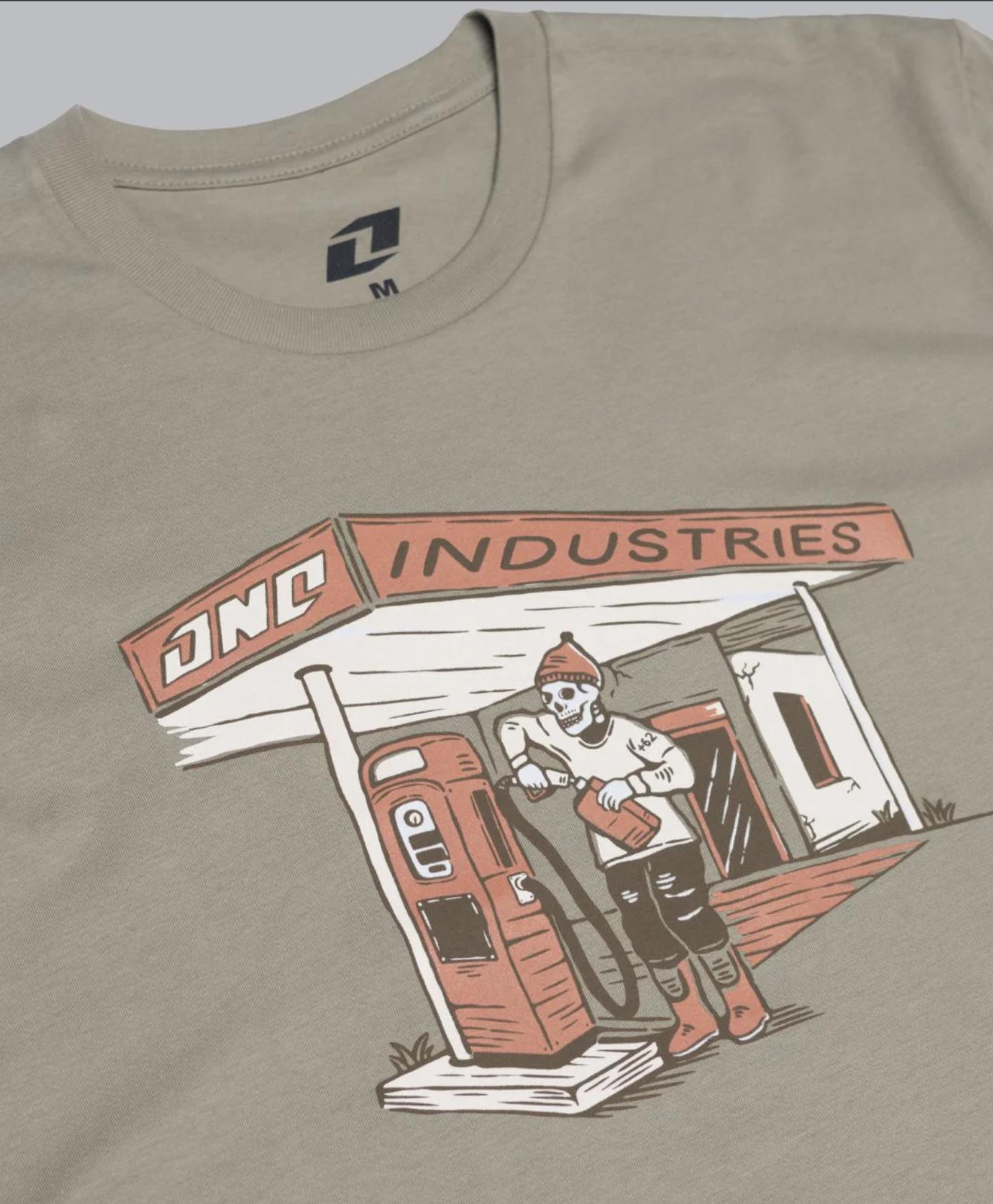 Polera One Industries Station Olive Lifestyle